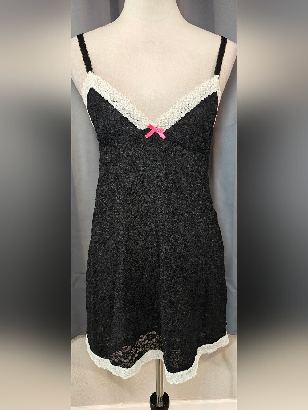 Y2K La Senza Lace Lingerie Slip Dress w Contrast White Lace Trim & Bow Detail.